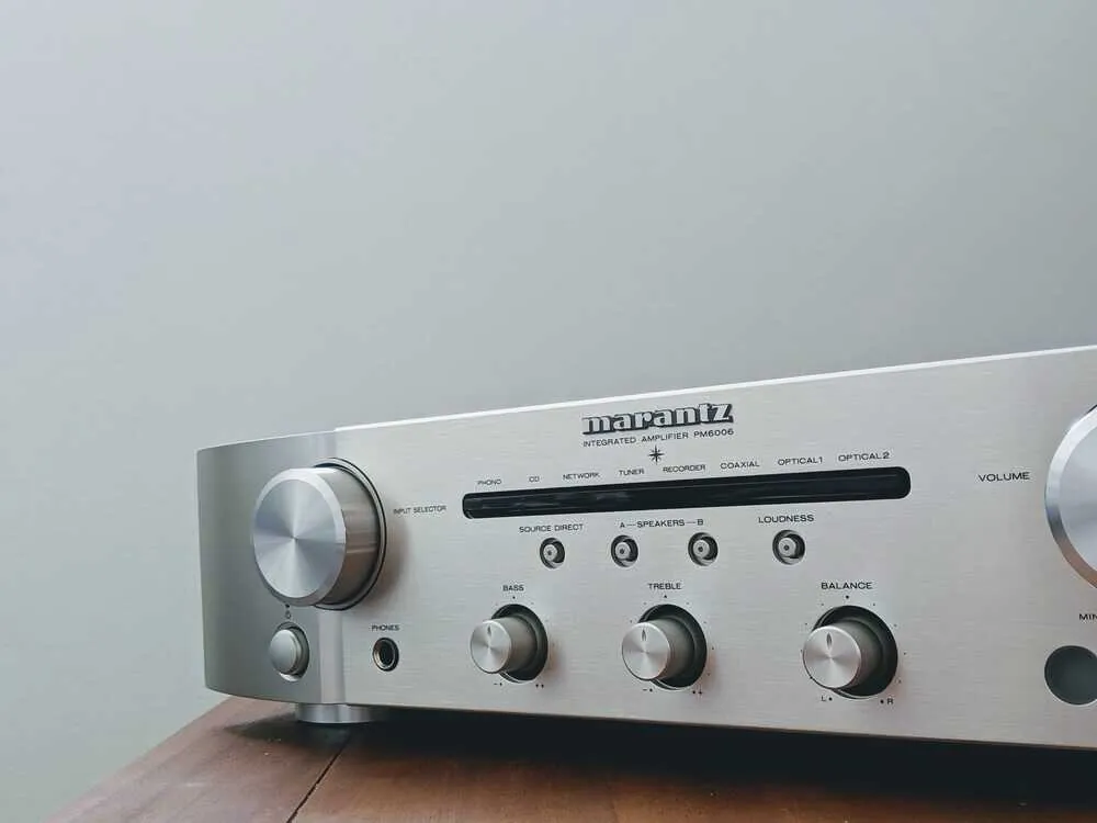 00100lPORTRAIT 00100 BURST20191001110400320 COVER