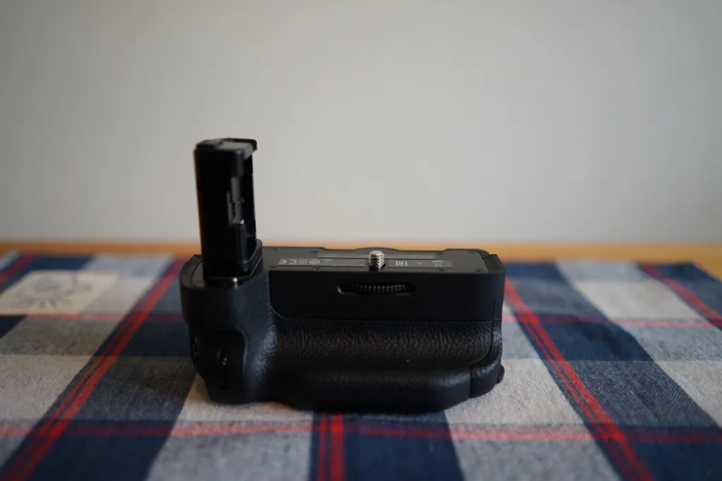 Sony 縦位置グリップ VG-C2EM