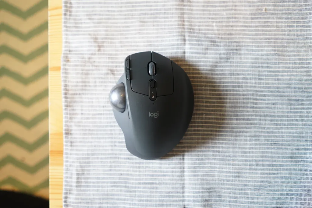 ロジクールのトラックボールマウスMX ERGOを買いました。