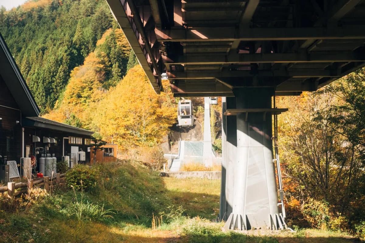 ヘブンスそのはらのロープウェイ出てすぐ