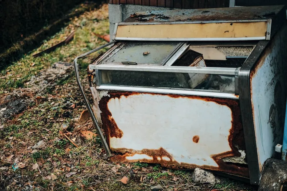 昔のアイスクリームいれるやつ