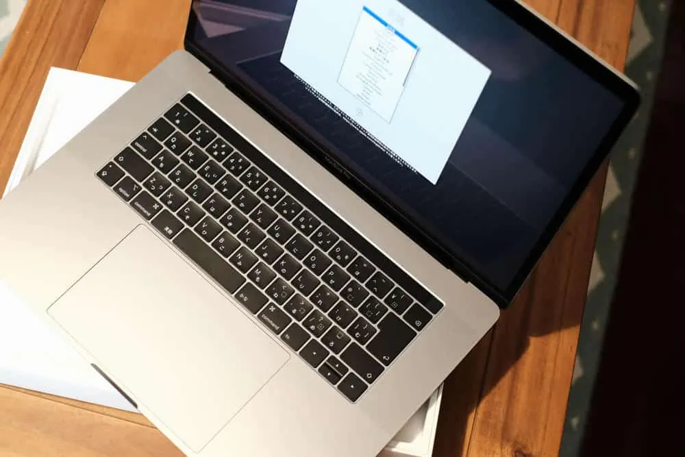 MacBookPro(2018)をお迎えしました。