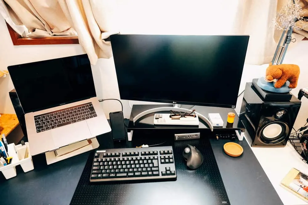 【部屋晒し】作業デスク周りのレイアウト変更2019年版