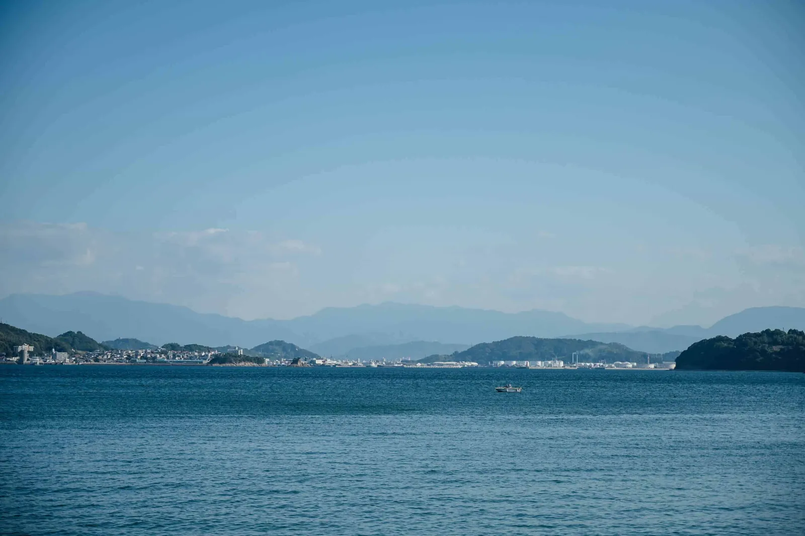 瀬戸内海、愛媛県の興居島に2泊3日旅行してきた。