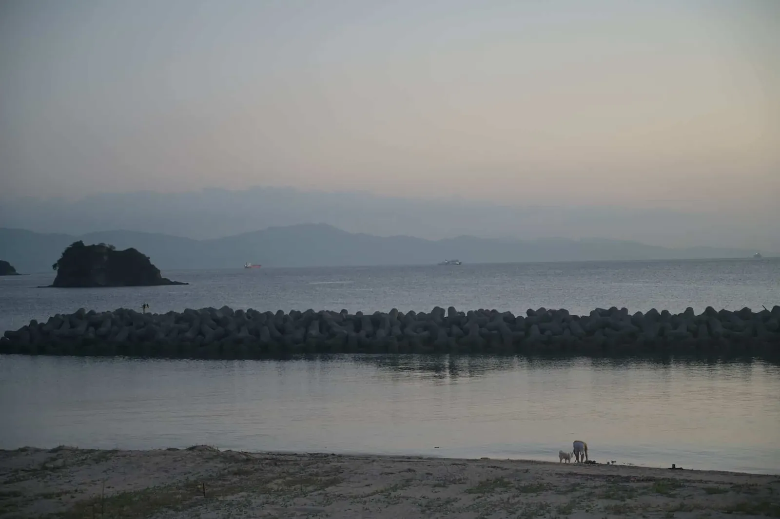 【Vol.2】瀬戸内海、愛媛県の興居島の海と空。