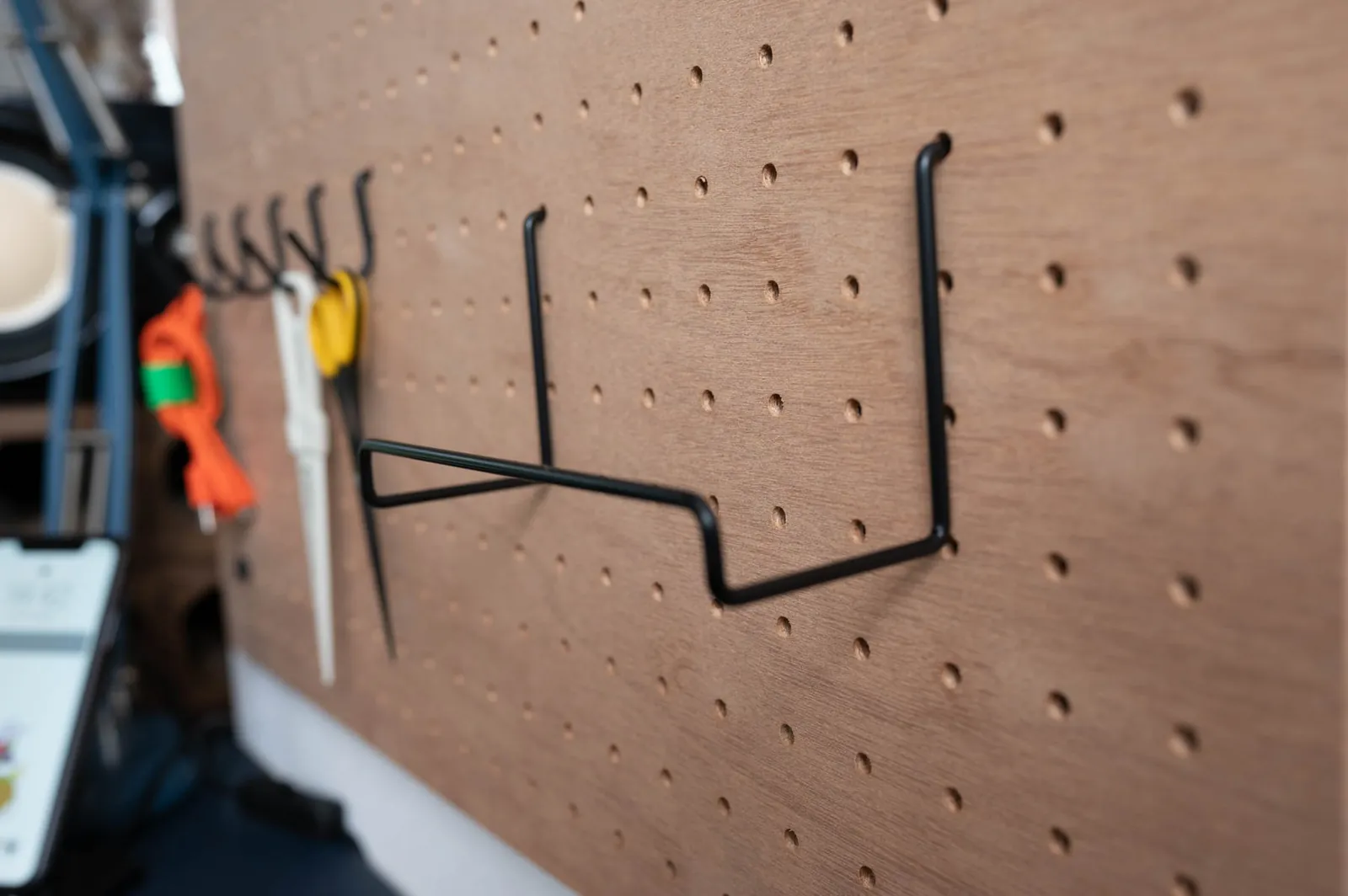 【DIY】壁に有孔ボードを取り付ける