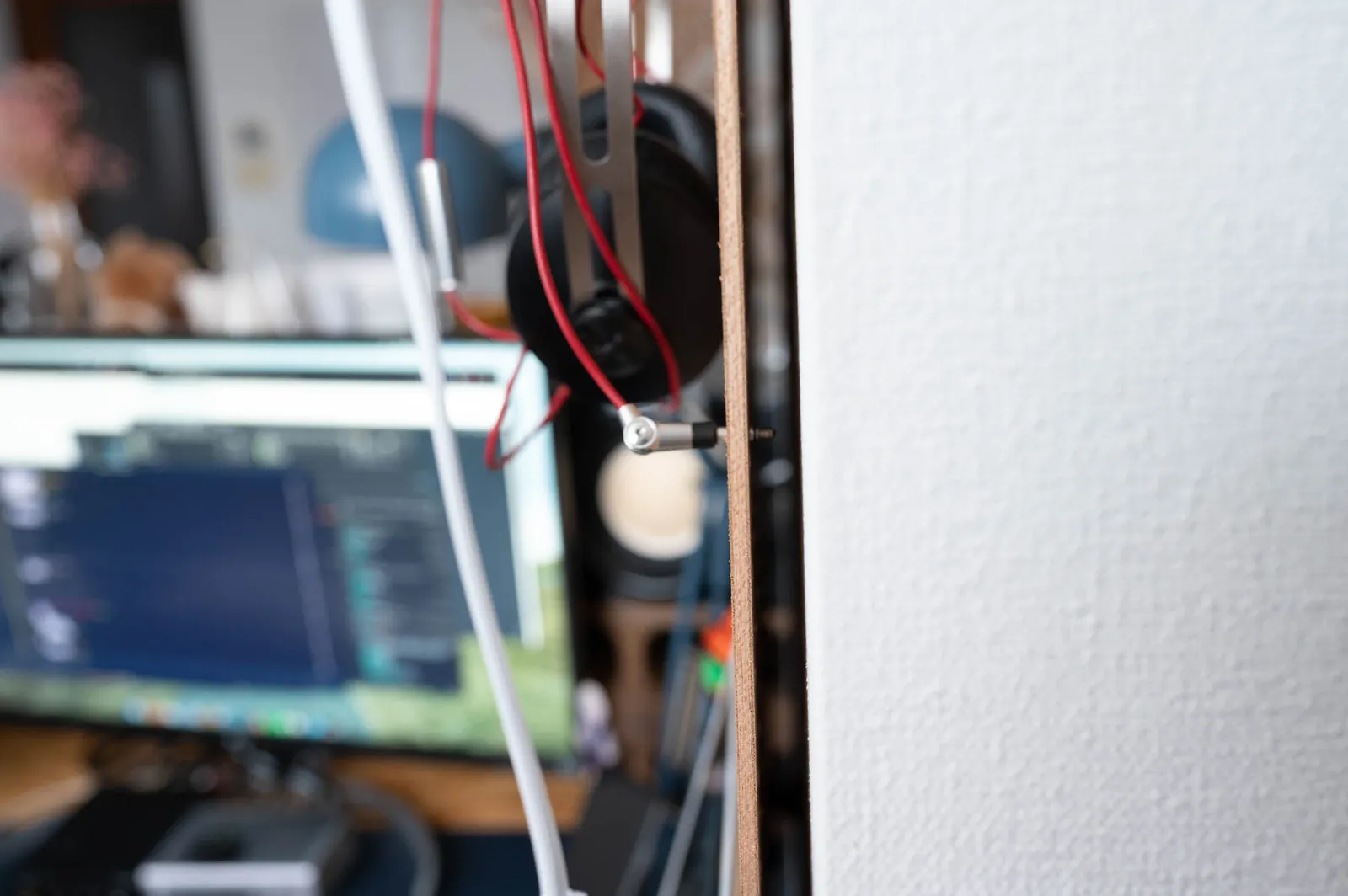 【DIY】壁に有孔ボードを取り付ける