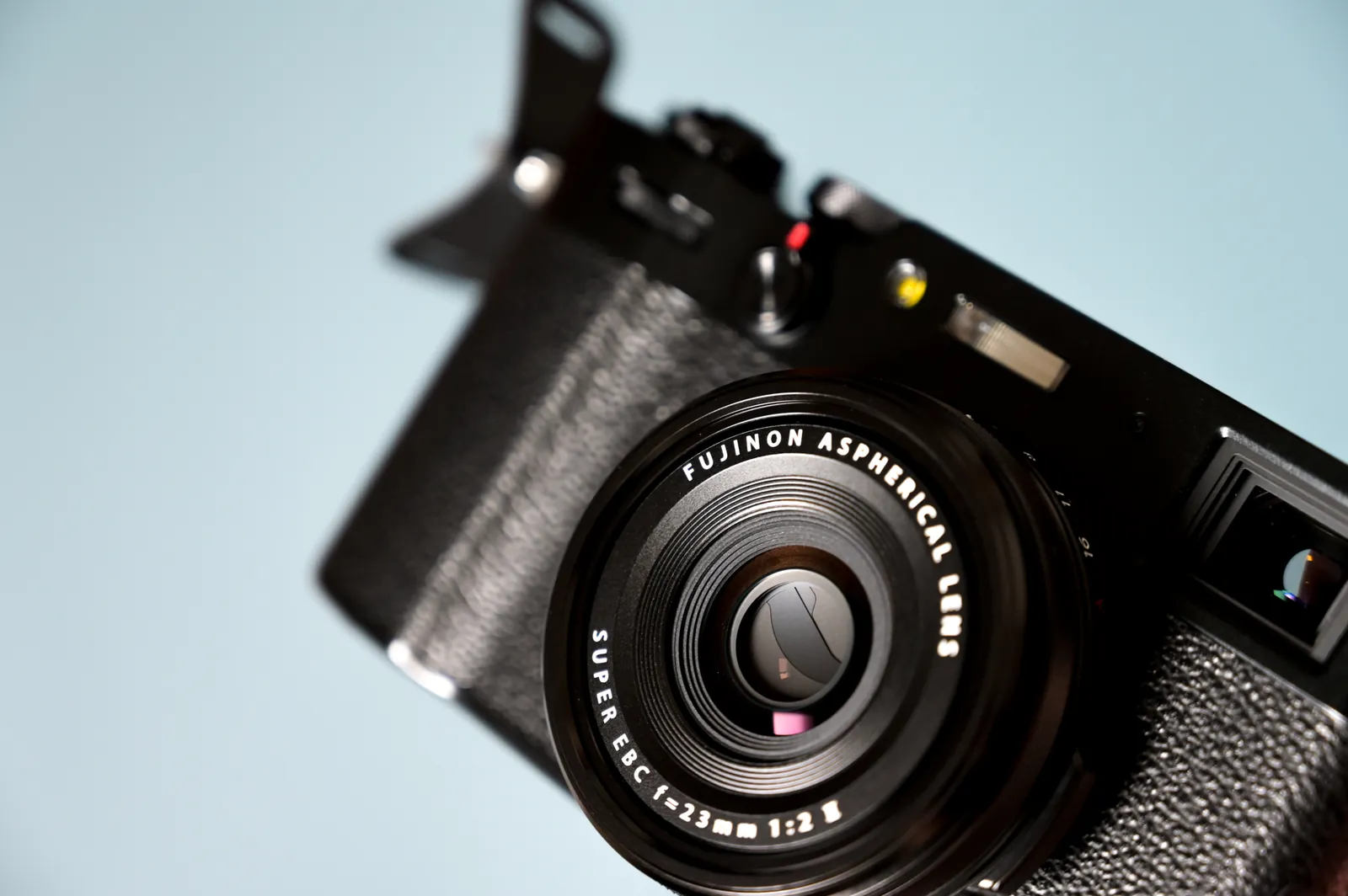 キャンプで手軽に使えるカメラが欲しくてFUJIFILM X100Vを買った