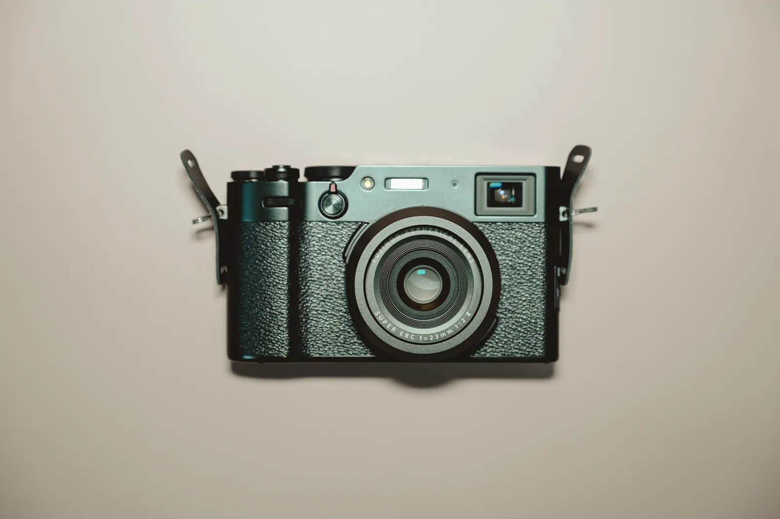 FUJIFILM X100VにNiSi UHD UVフィルターを装着した
