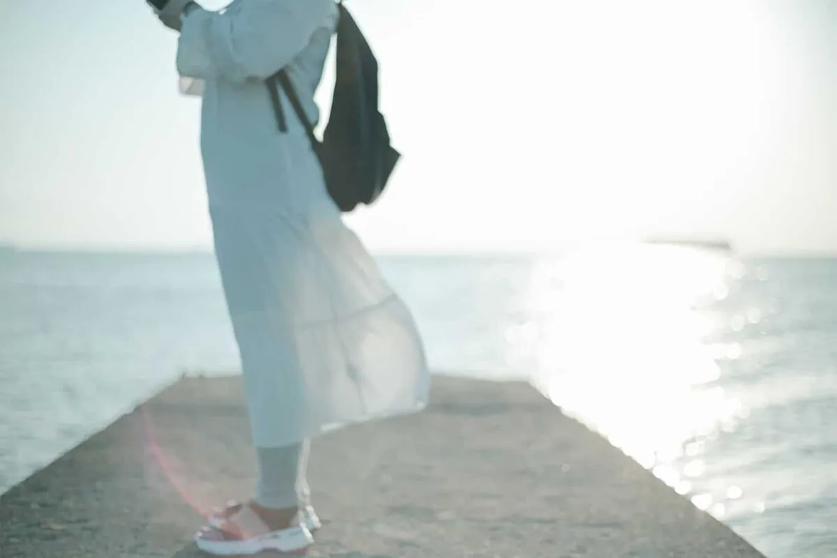 海で語り合ったり、色恋沙汰したり、酒片手にはしゃぎたい人生だった