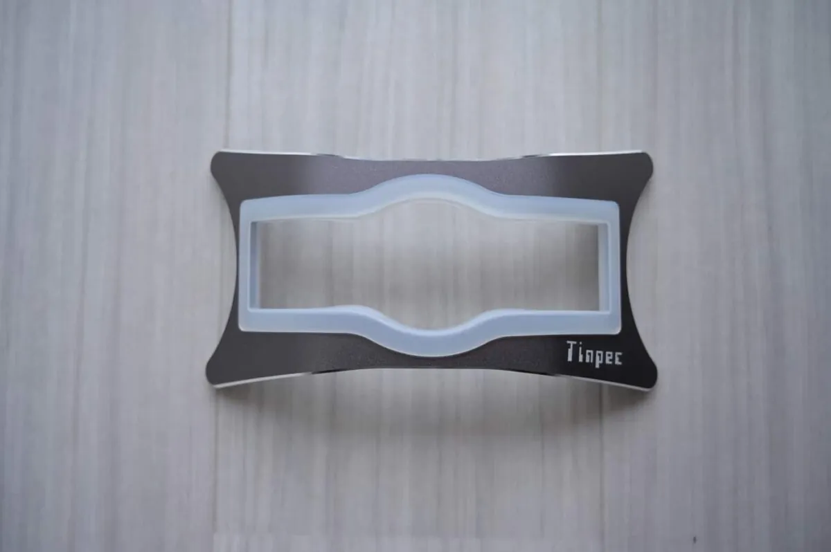 Mac mini用にTinpecデスクトップスタンドを買った