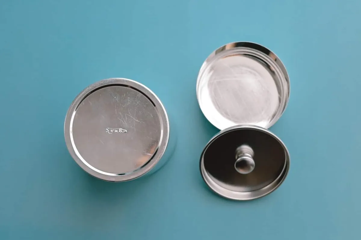 珈琲豆の保存にSyuRoブリキ丸缶