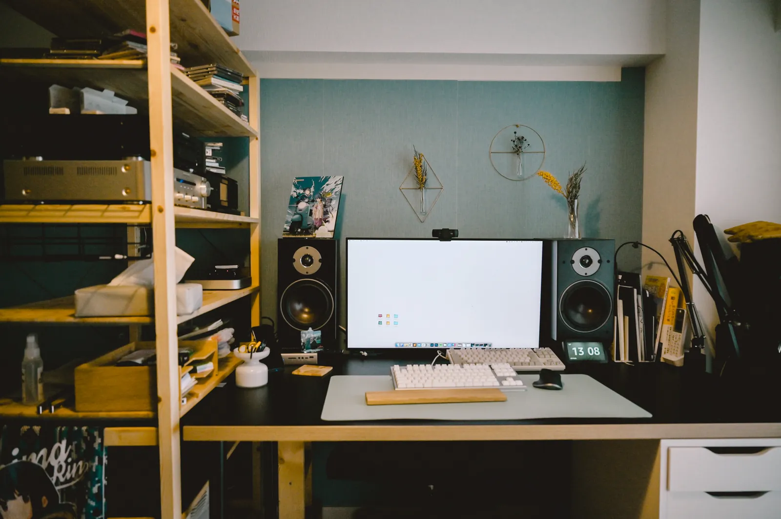 フリーランスエンジニアのデスク環境は日々めまぐるしく変化する