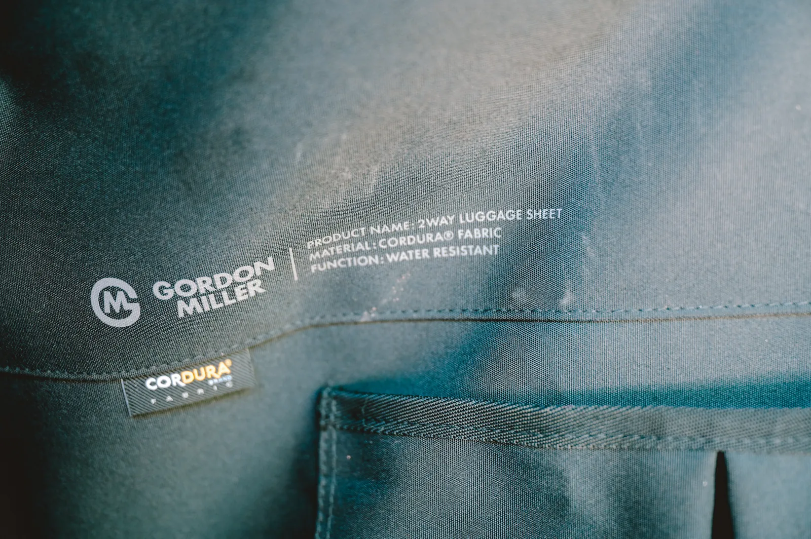 ラゲッジスペースの汚れ防止にGORDON MILLER CORDURA 2WAY LUGGAGE SEAT レビュー