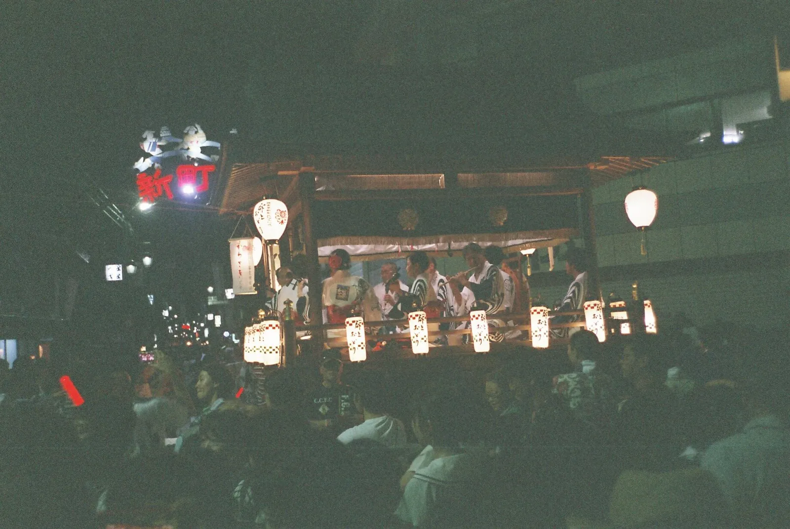 コンパクトフィルムカメラのKonica BiG miniが転がり込んできた