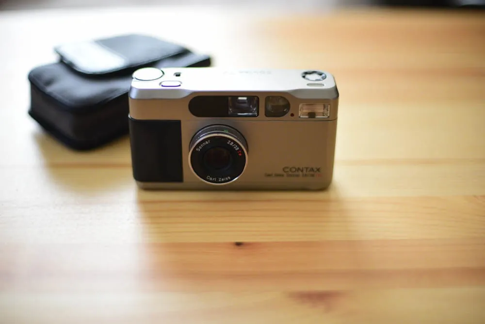 【作例あり】コンパクトフィルムカメラのCONTAX T2はやっぱりいいぞ!